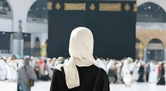 ۱۰ قانون مهم عمره برای بانوان