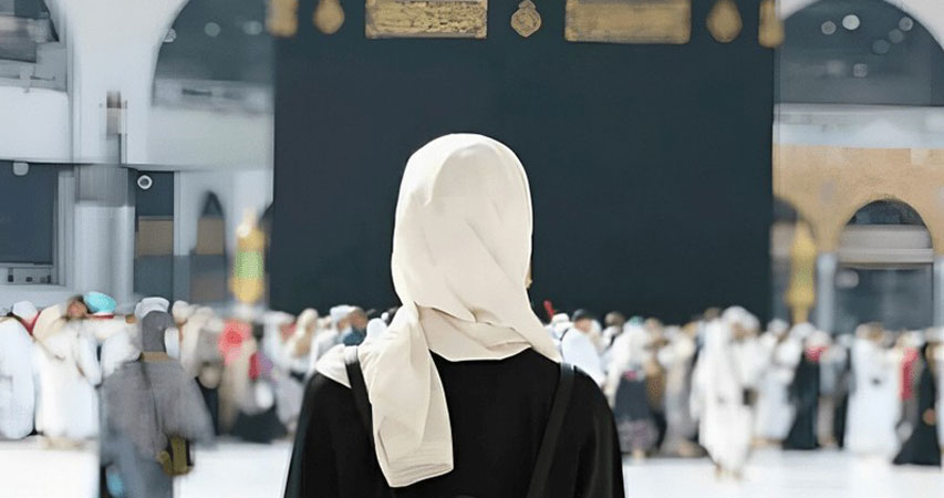 ۱۰ قانون مهم عمره برای بانوان